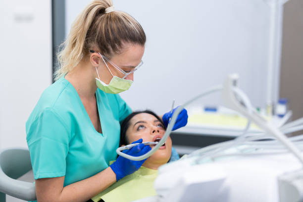 Best Emergency Tooth Extraction in Rancho Alegre, TX